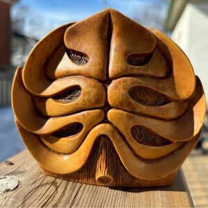 VTG Coco Joes Hawaii Hapa Wood Monstera Polynesia Letter Napkin Holder